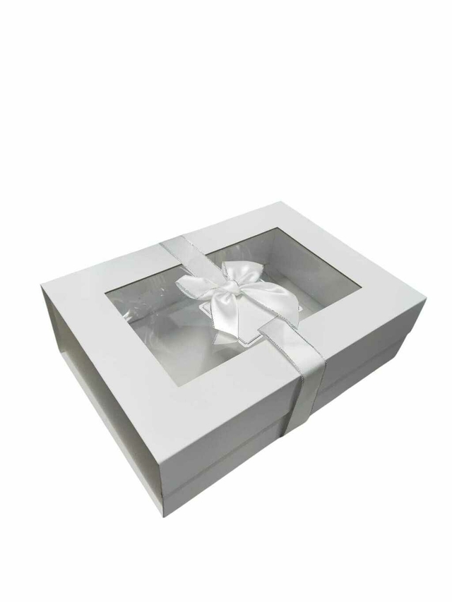 Caixa de Papel Cartonada Branca com Visor 33x25x12cm — Moulin