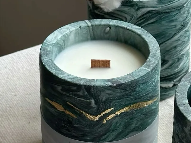 Vela em pote de cimento marmorizado verde